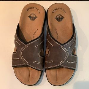 Men’s memory foam Dockers slides/sandals